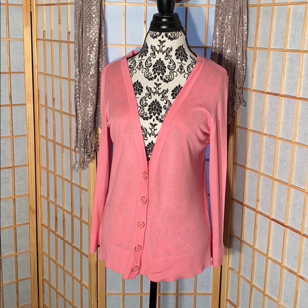 🌴Lilly Pulitzer deep V-neck button down sweater